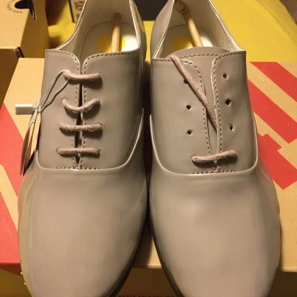fitflop F-Pop Oxford Wmn Size8US Patent Leather Color: Plumthistle - Picture 2 of 6